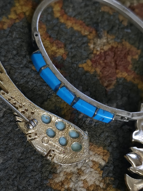 Vintage Turquoise, Pearl & Gold, Silver Jewelry And  Brooch Set - Picture 8 of 9